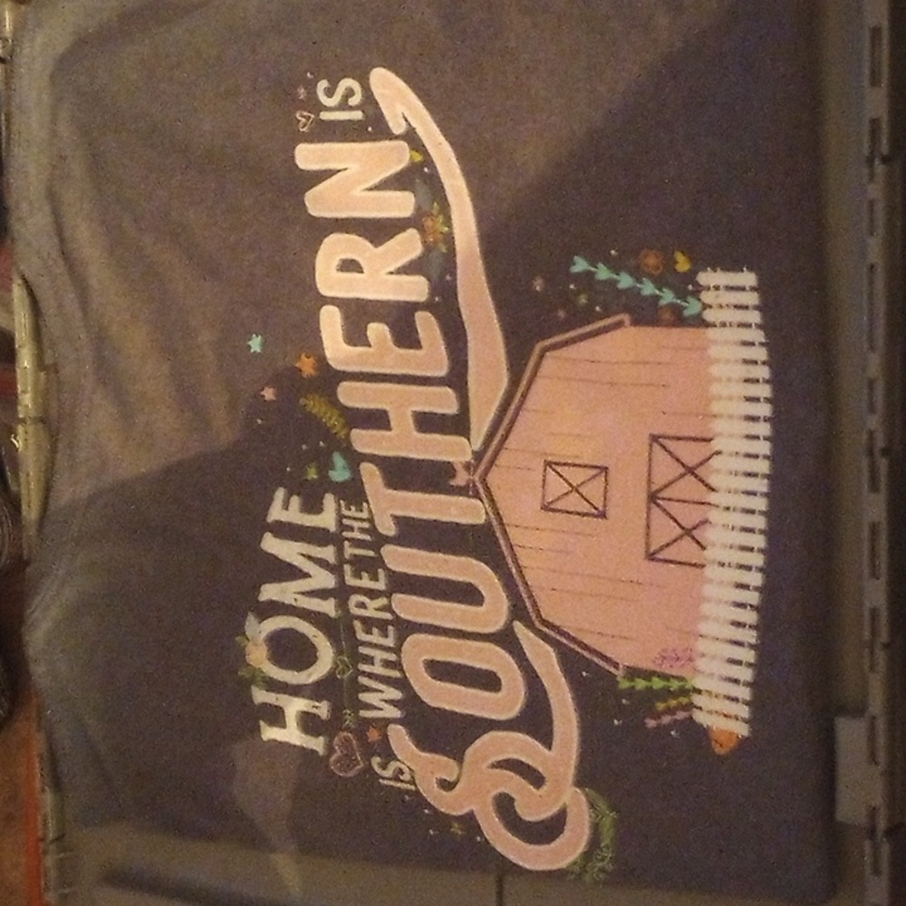 2 for $30       L Southern Y'all graphic s/s T-shirt